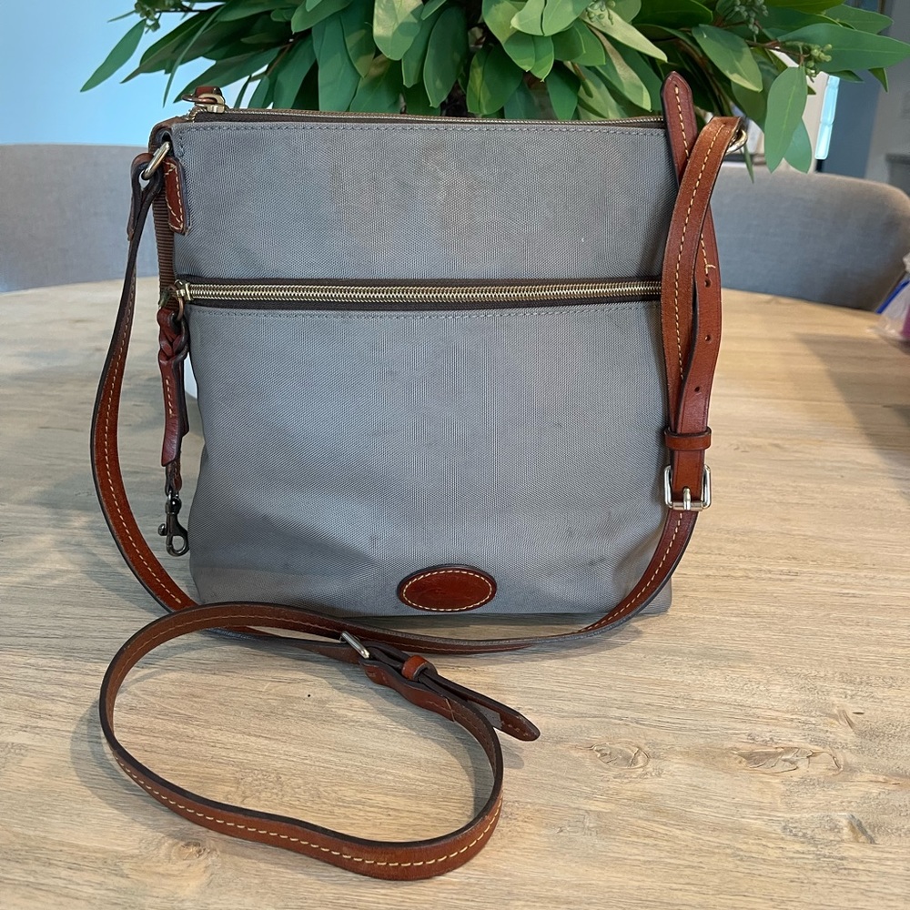 Dooney& Bourke Crossbody Bag